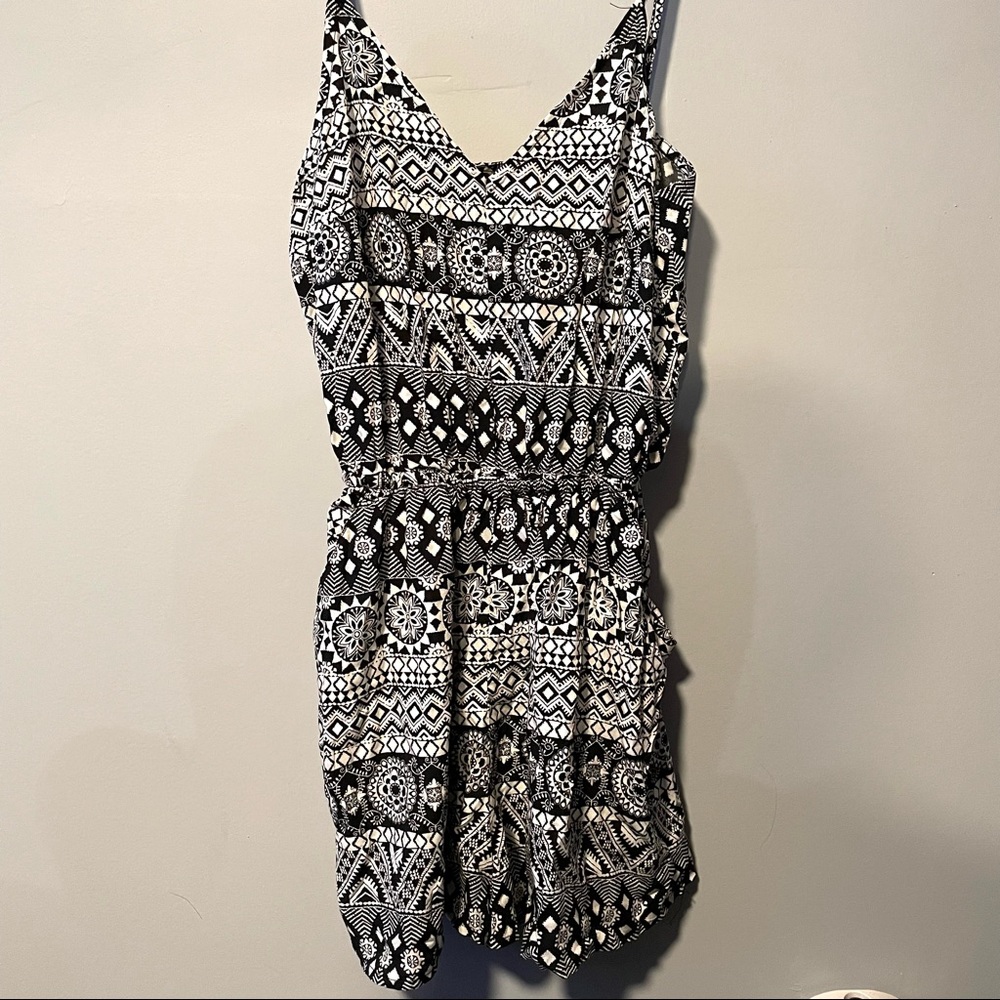 H&M Jumpsuit Romper Aztec Tribal Pattern Size 4 New With Tags